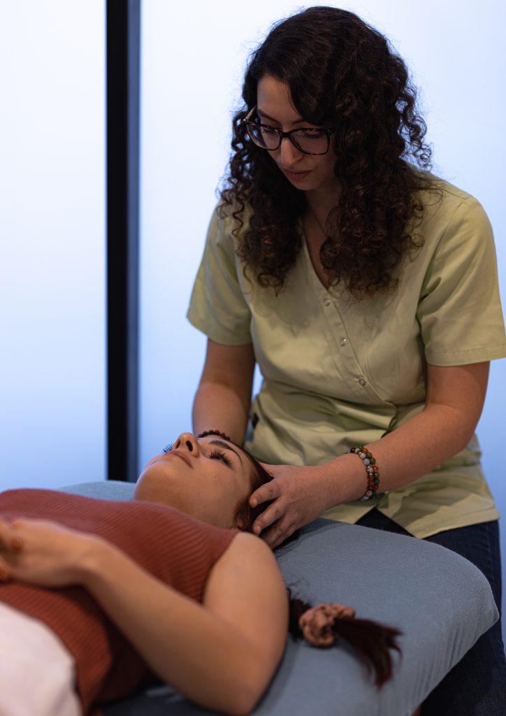 Un shiatsu dédié aux femmes pour les accompagner dans le parcours cancer ou dans leur cycle féminin